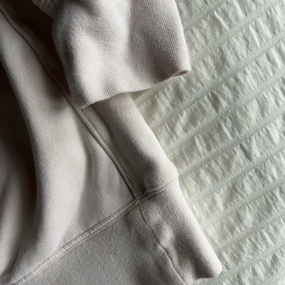 Aritzia TNA Airy Fleece Boyfriend Zip Hoodie - Size Small - Light Pink - Picture 9 of 9